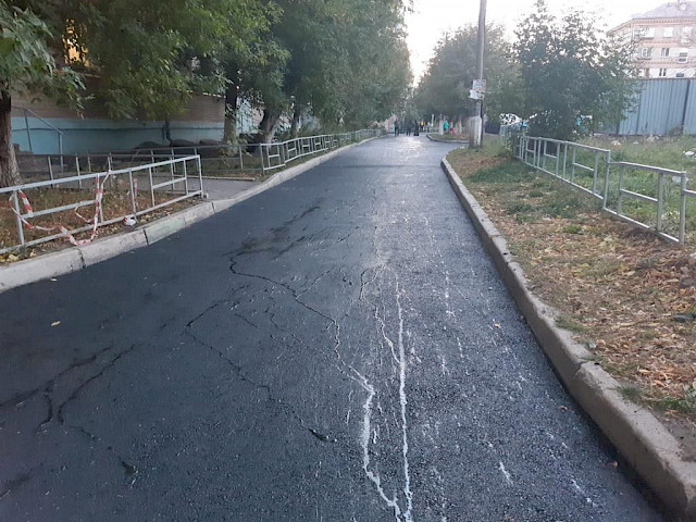 стало так, такси возит и жильцы ходят, а не прыгают